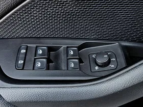 Skoda Octavia Combi 1.5 TSI Selection | Thumbnail 8 von 23