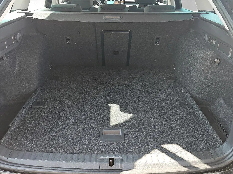 Skoda Octavia Combi 1.5 TSI Selection | Bild 13 von 23