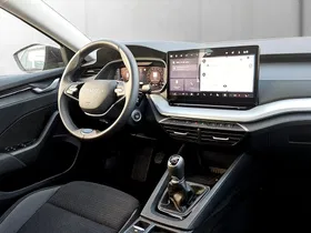Skoda Octavia Combi 1.5 TSI Selection | Thumbnail 8 von 23
