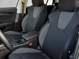 Skoda Octavia Combi 1.5 TSI Selection | Thumbnail 9 von 24
