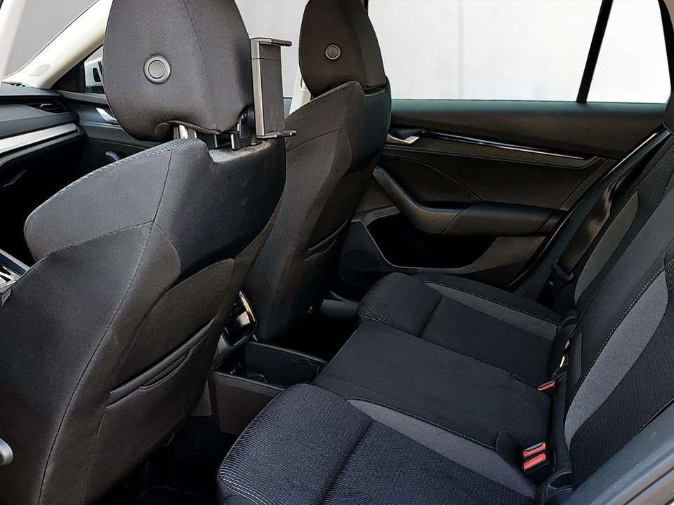 Skoda Octavia Combi 1.5 TSI Selection | Bild 21 von 24