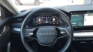 Skoda Octavia Combi 1.5 TSI Selection | Thumbnail 12 von 24