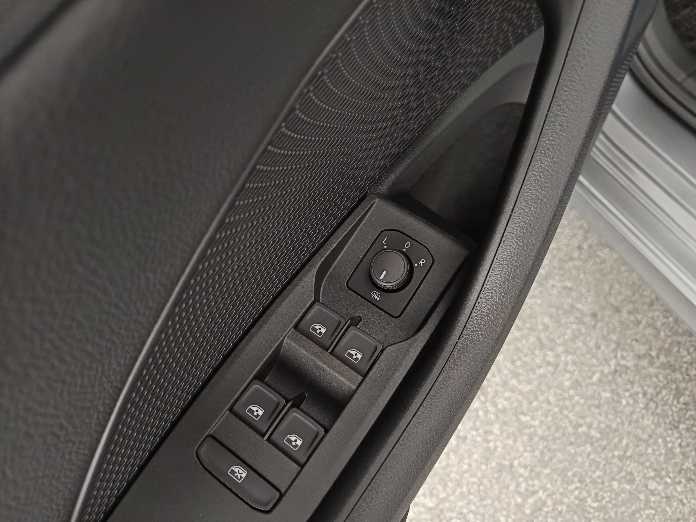 Skoda Octavia Combi 1.5 TSI 85 kW Essence | Bild 12 von 31