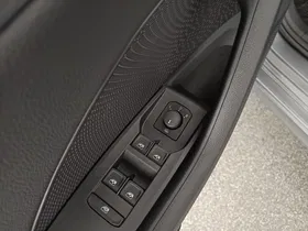 Skoda Octavia Combi 1.5 TSI 85 kW Essence | Thumbnail 12 von 31