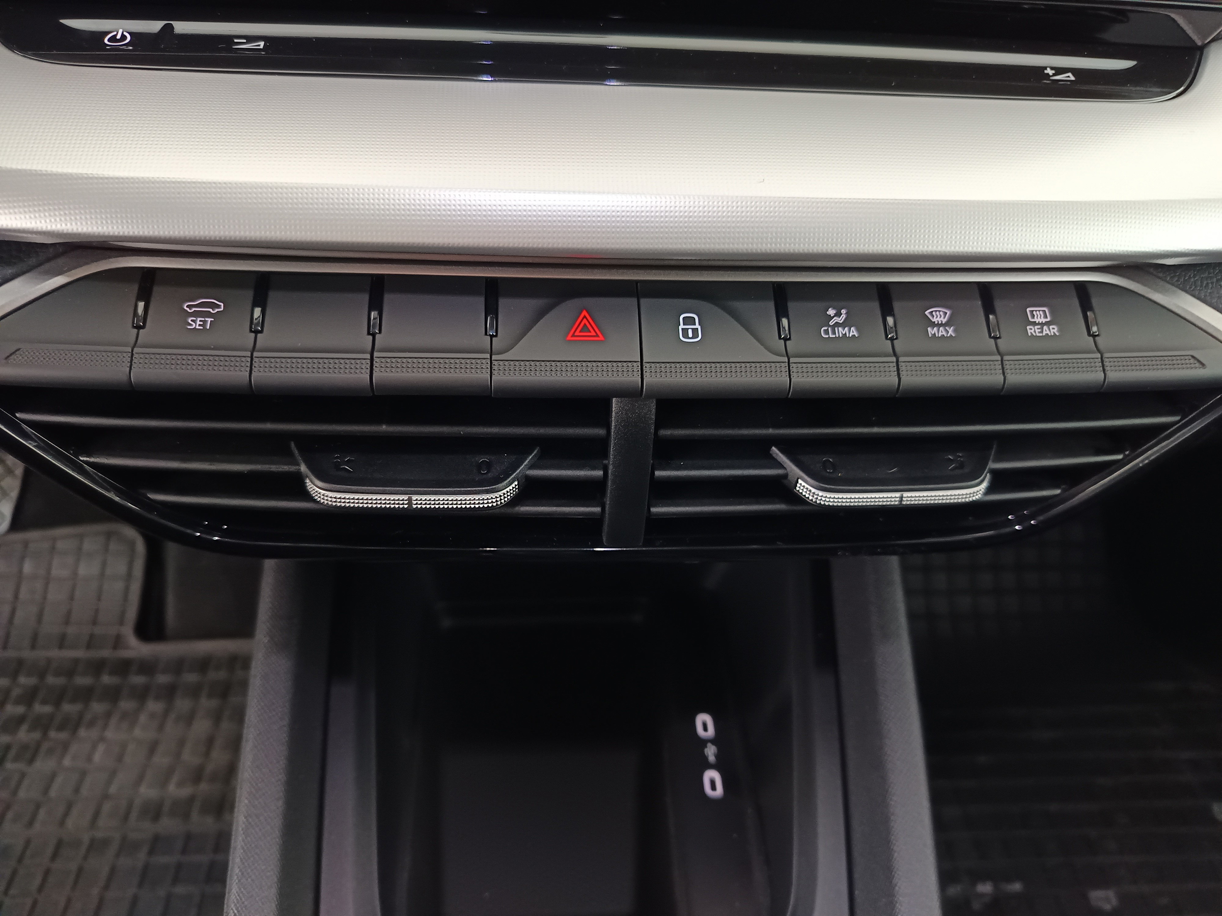 Skoda Octavia Combi 1.5 TSI 85 kW Essence | Bild 28 von 31