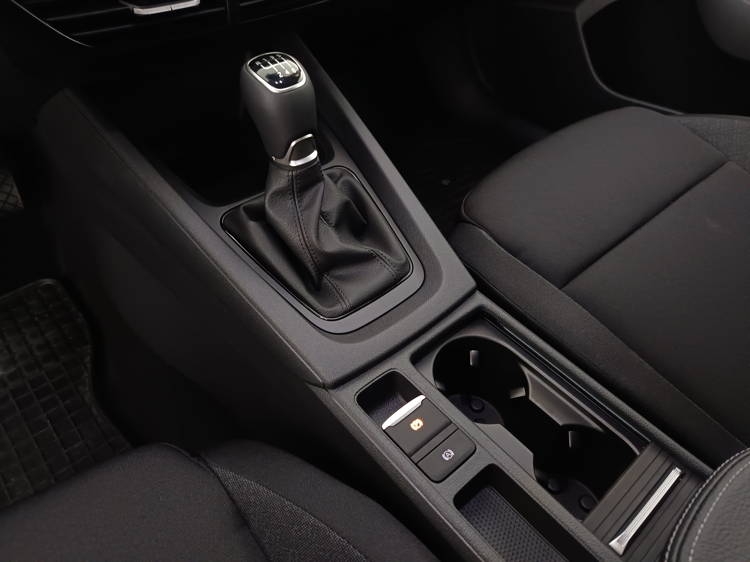 Skoda Octavia Combi 1.5 TSI 85 kW Essence | Bild 29 von 31