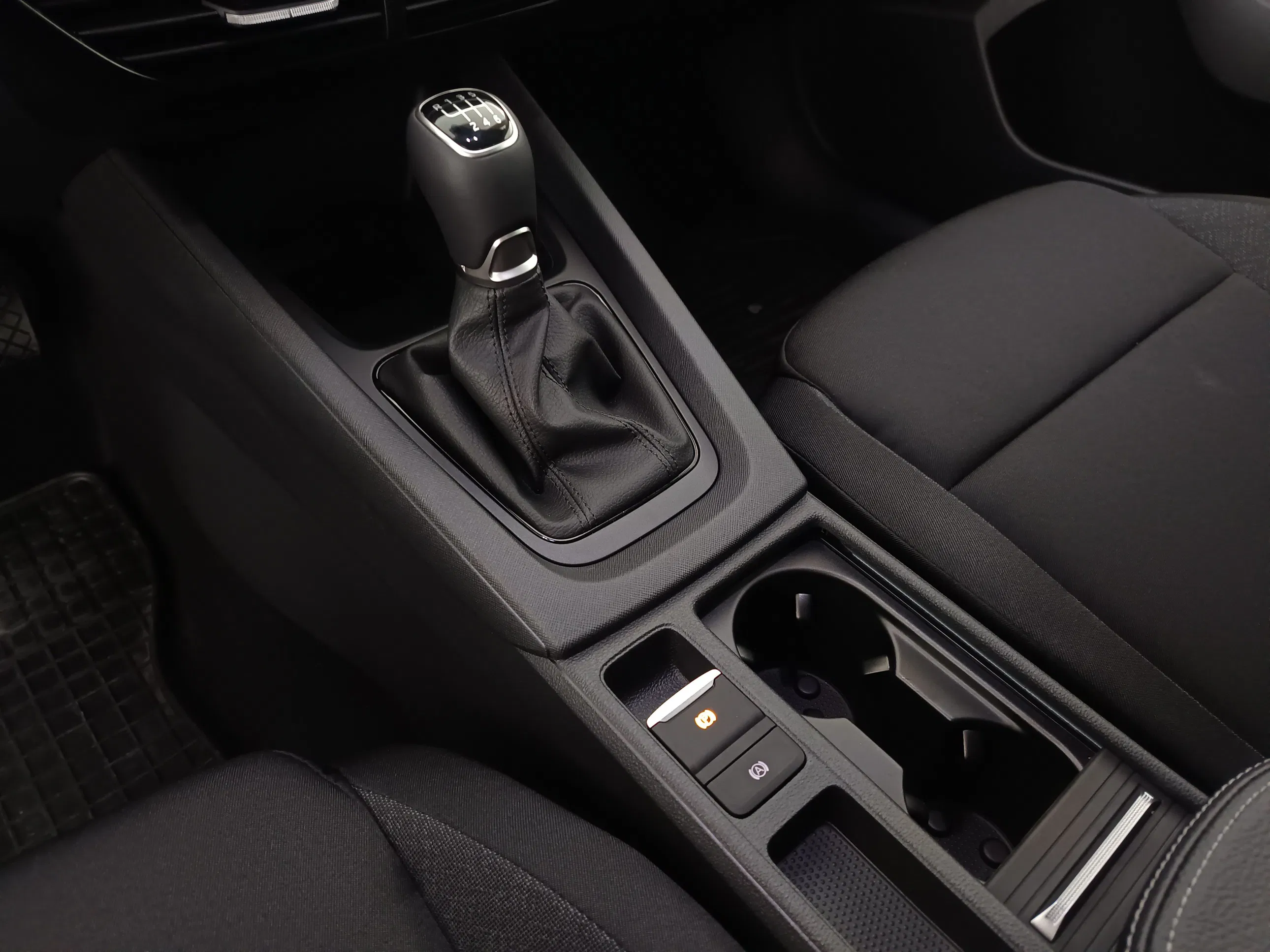 Skoda Octavia Combi 1.5 TSI 85 kW Essence | Bild 29 von 31