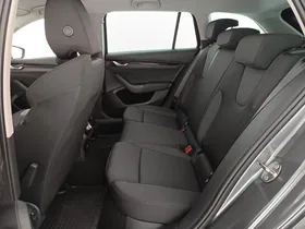 Skoda Octavia Combi 1.5 TSI 85 kW Essence | Thumbnail 30 von 31