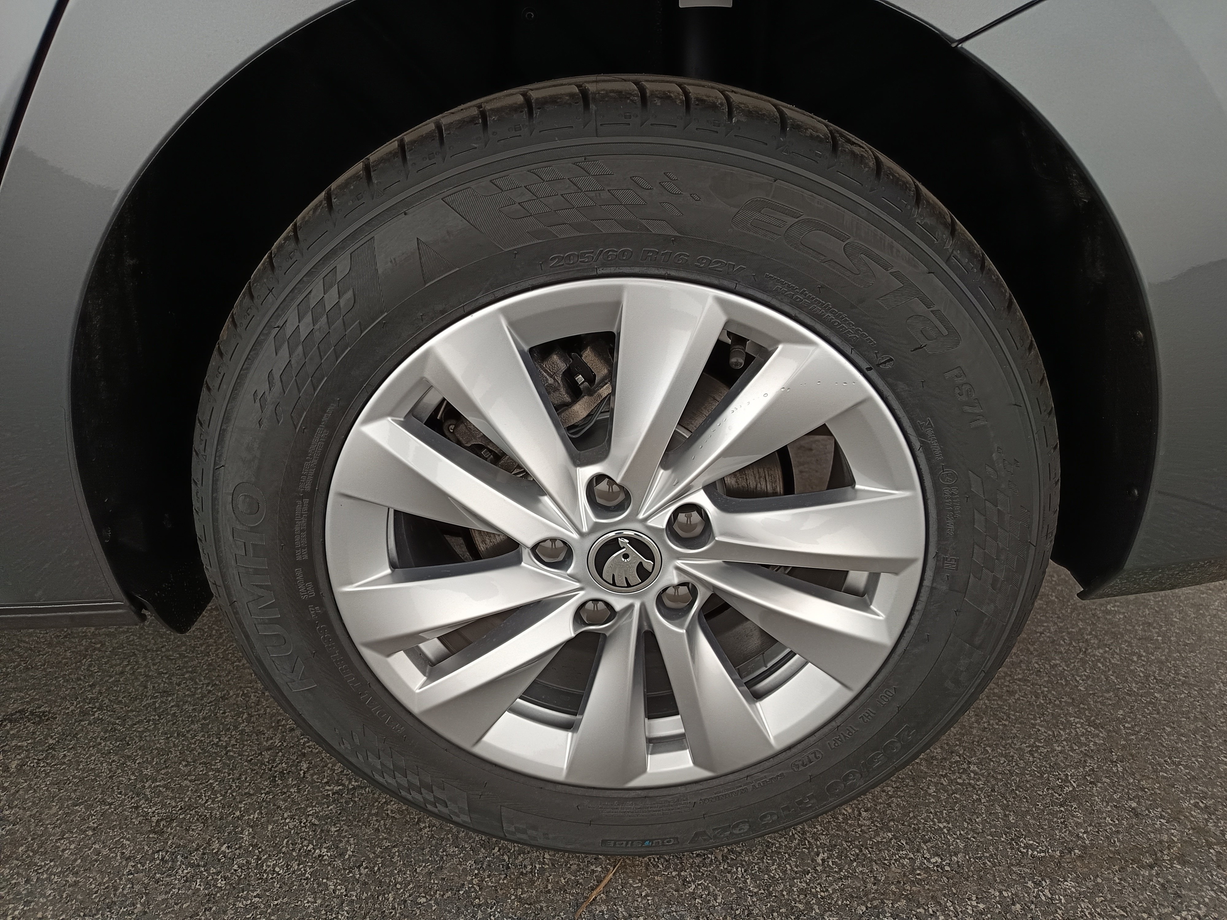 Skoda Octavia Combi 1.5 TSI 85 kW Essence | Bild 10 von 31