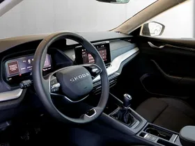Skoda Octavia Combi 1.5 TSI 85 kW Essence | Thumbnail 3 von 19