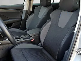 Skoda Octavia Combi 1.5 TSI Selection | Thumbnail 9 von 23