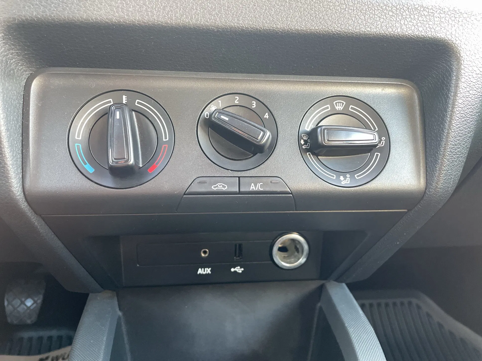 Skoda Fabia Combi 1.0 MPI Green tec Active | Bild 11 von 17