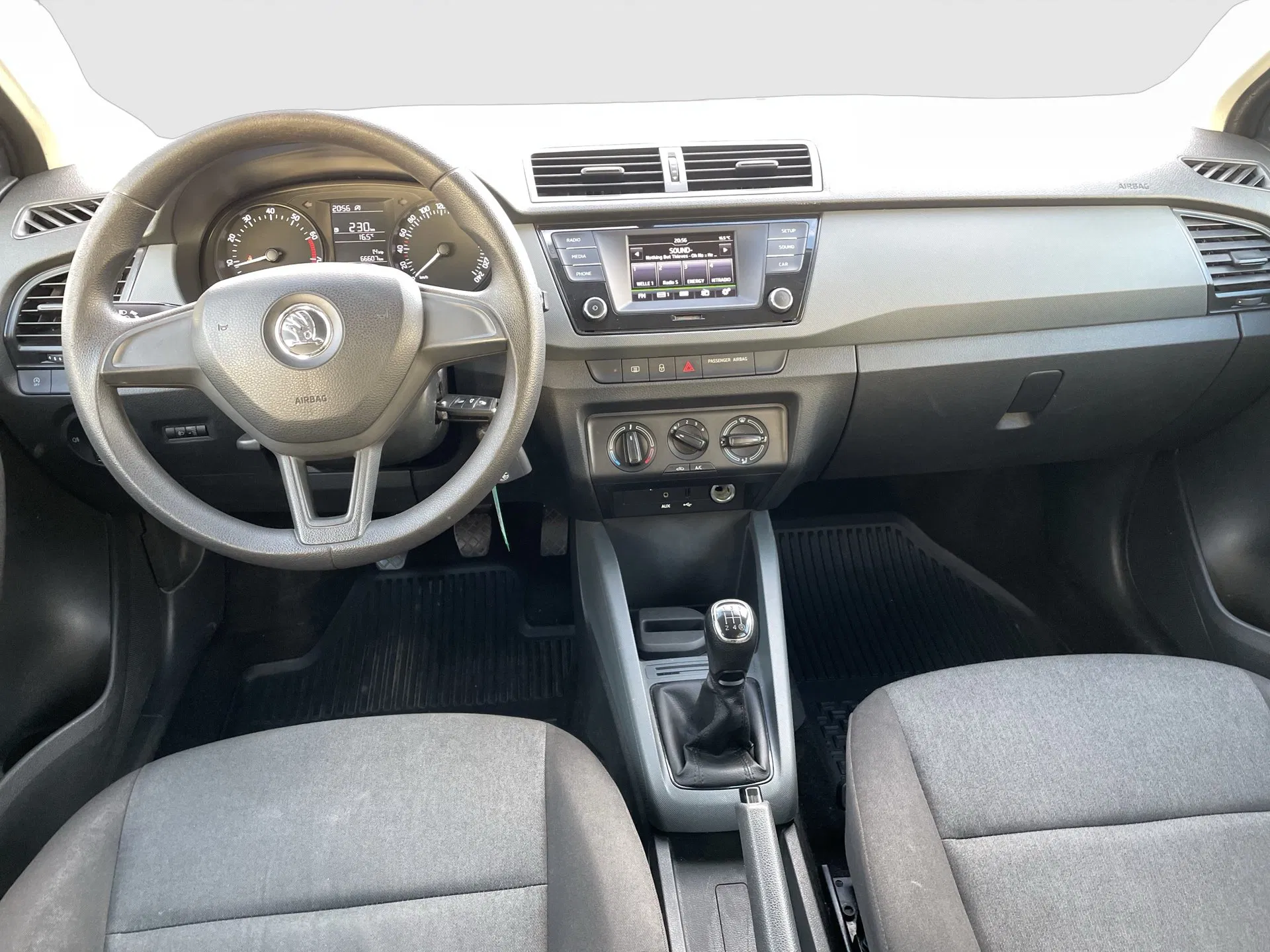 Skoda Fabia Combi 1.0 MPI Green tec Active | Bild 14 von 17