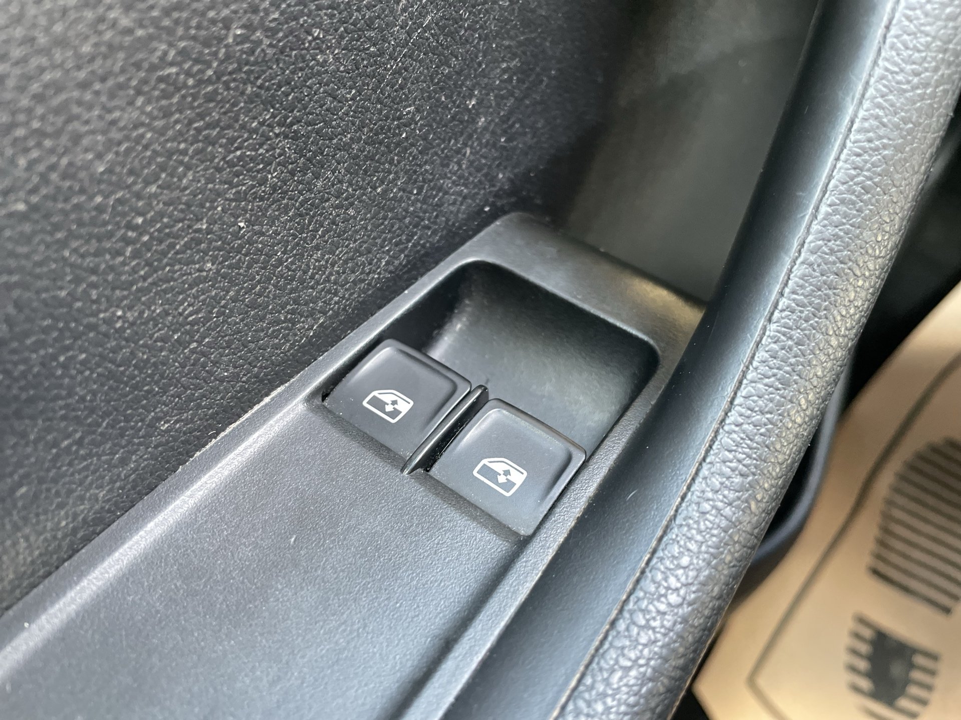 Skoda Fabia Combi 1.0 MPI Green tec Active | Bild 7 von 17