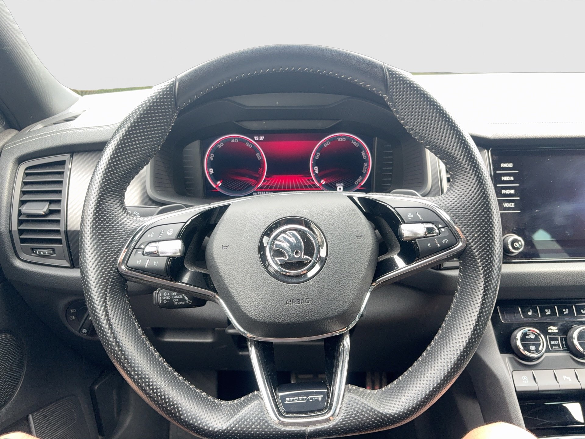 Skoda Kodiaq 1.5 TSI ACT Sportline | Bild 10 von 19