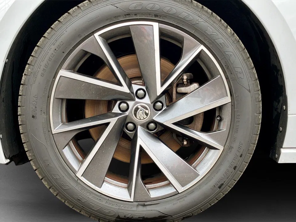 Skoda Enyaq iV 80 Sportline | Bild 6 von 7