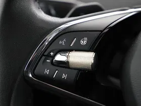 Skoda Enyaq iV 80 Loft | Thumbnail 11 von 21