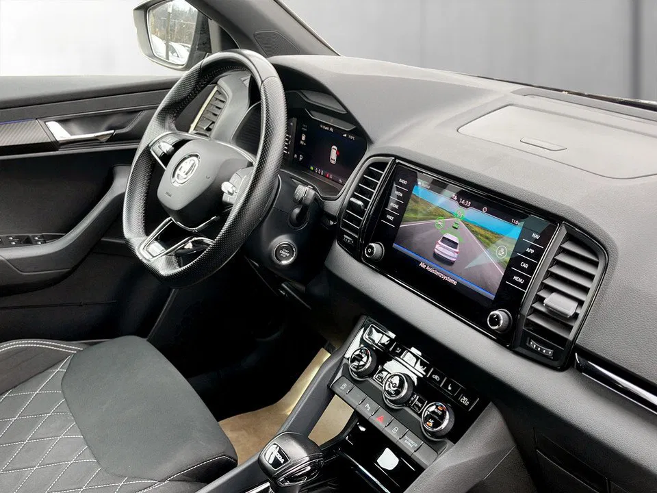 Skoda Karoq 2.0 TDI Sportline DSG | Bild 11 von 18