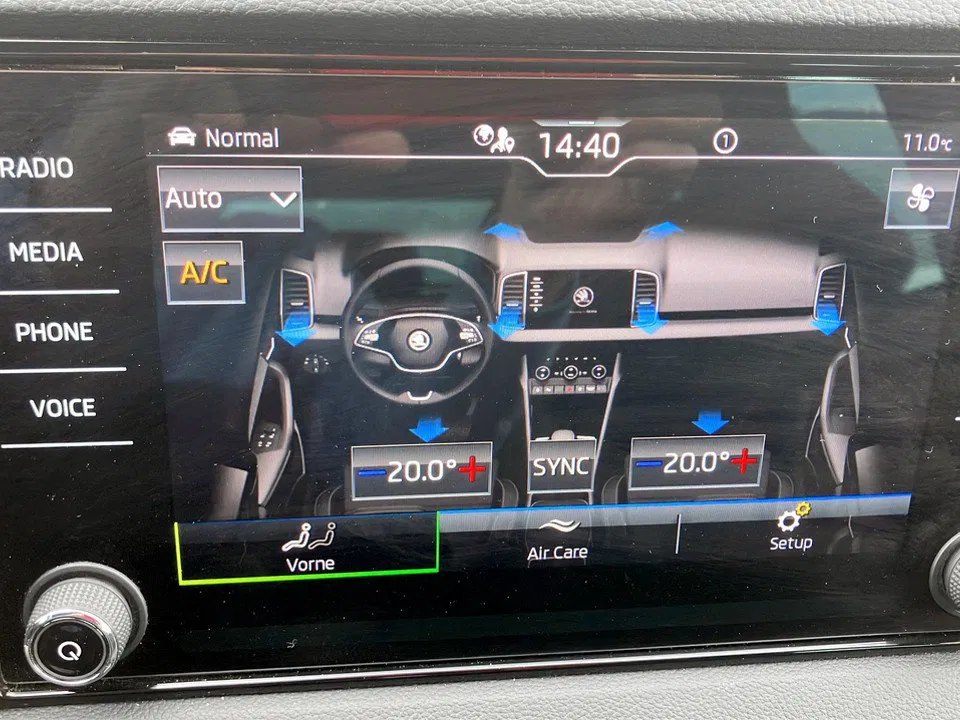 Skoda Karoq 2.0 TDI Sportline DSG | Bild 15 von 18