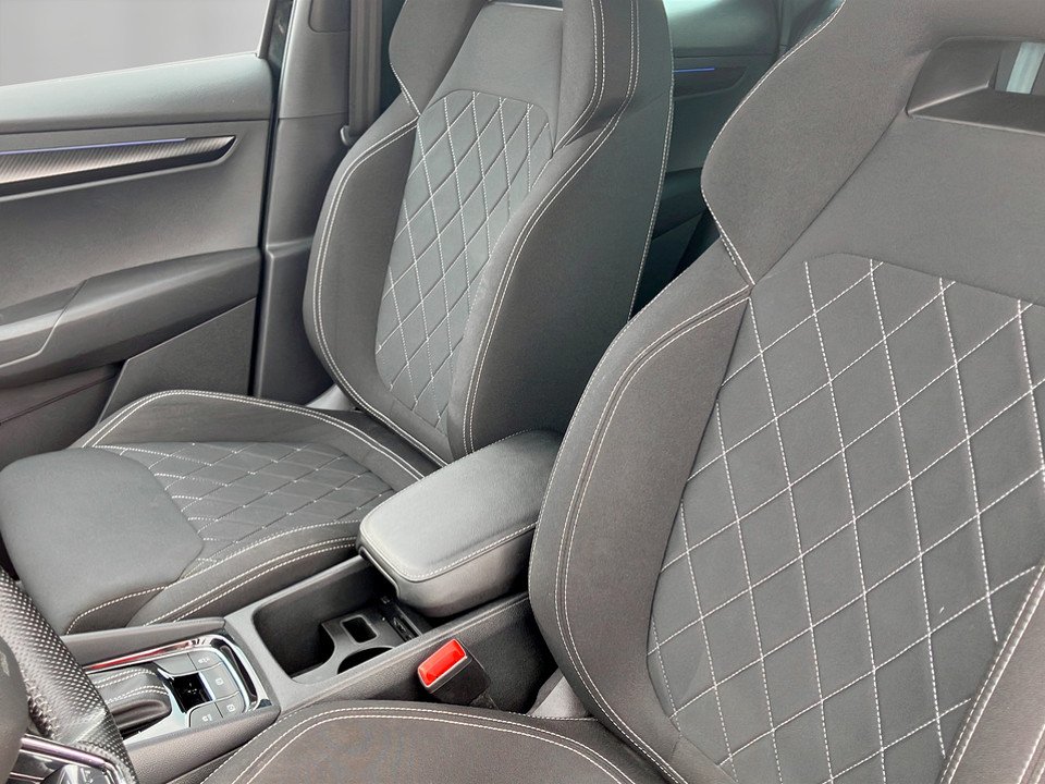 Skoda Karoq 2.0 TDI Sportline DSG | Thumbnail 8 von 19