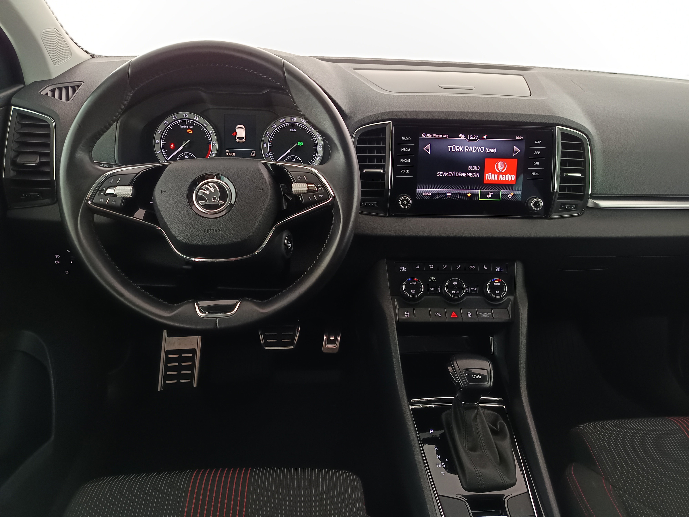 Skoda Karoq 2.0 TDI Ambition SC | Bild 14 von 30