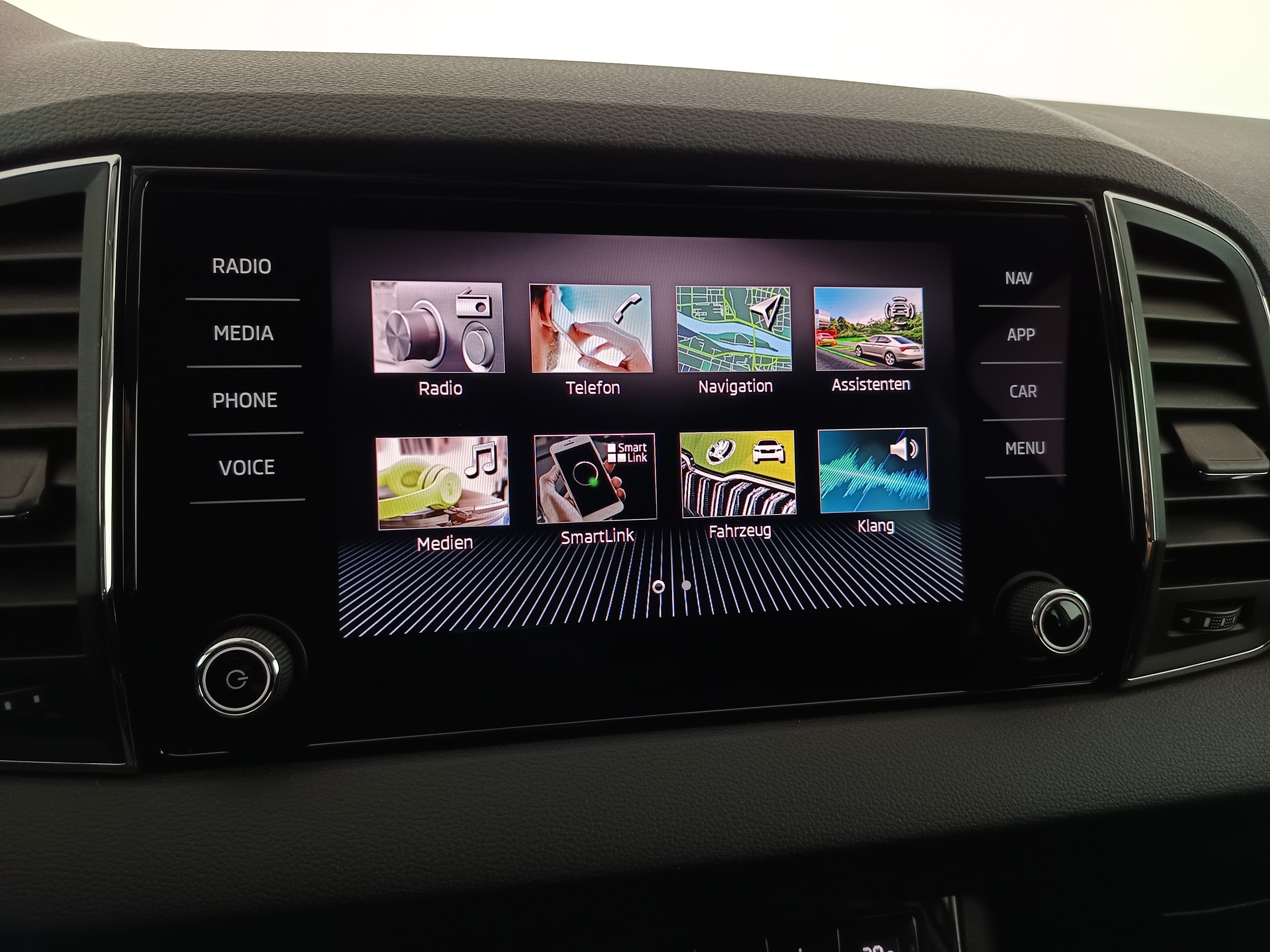 Skoda Karoq 2.0 TDI Ambition SC | Bild 19 von 30