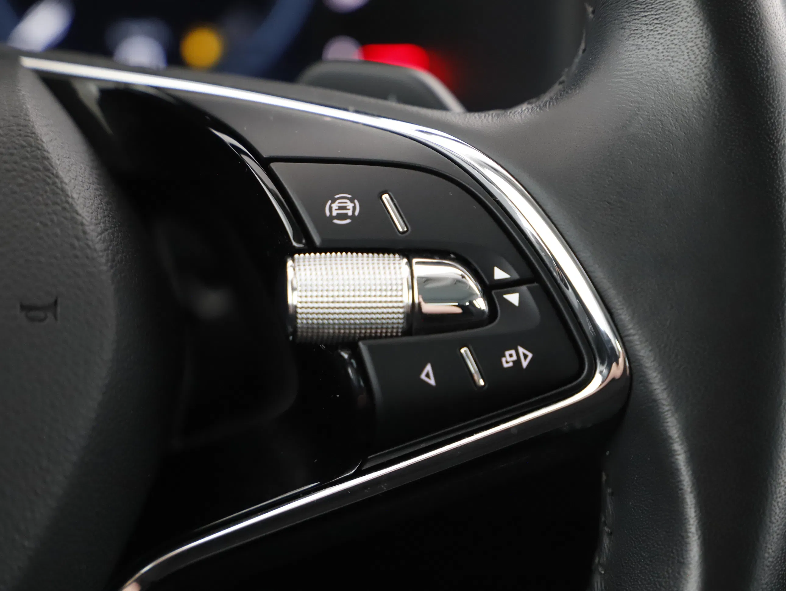 Skoda Karoq 2.0 TDI Ambition | Bild 20 von 26