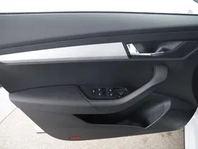 Skoda Karoq 2.0 TDI Ambition | Thumbnail 23 von 26