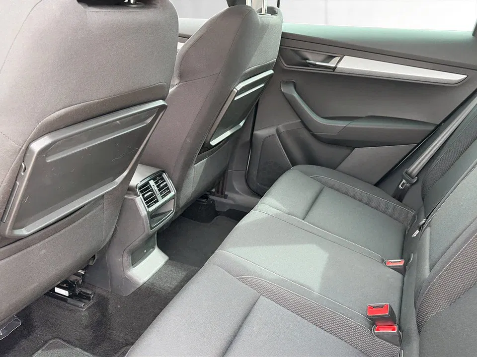 Skoda Karoq 2.0 TDI Ambition | Bild 21 von 23
