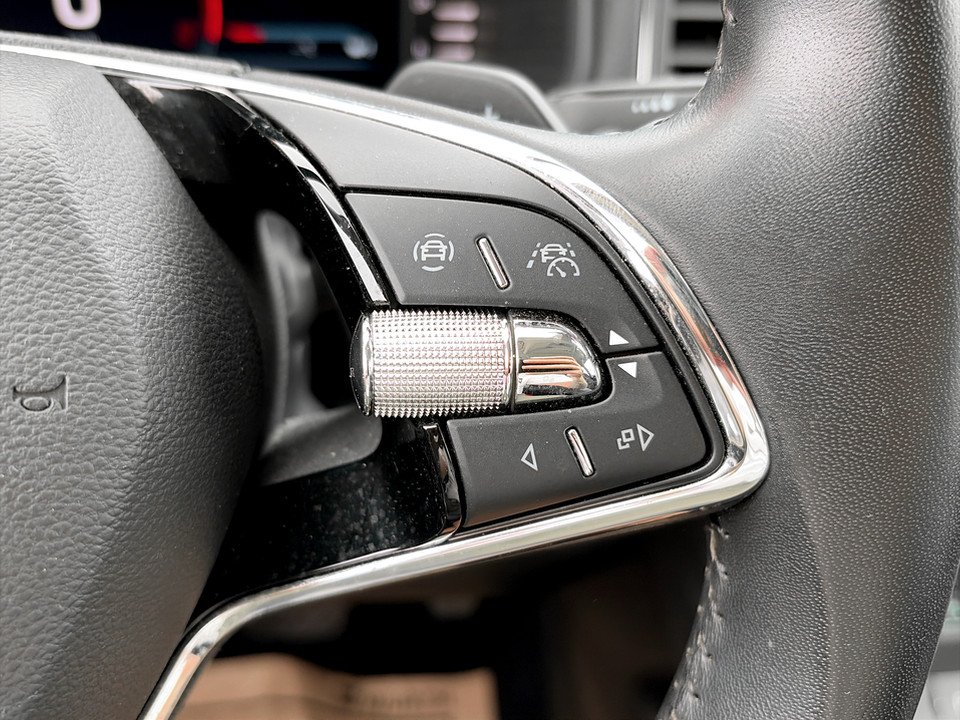 Skoda Karoq 2.0 TDI Ambition | Bild 11 von 23