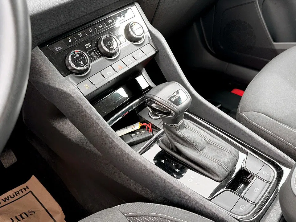 Skoda Karoq 2.0 TDI Ambition | Bild 20 von 23