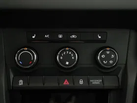 Skoda Karoq 2.0 TDI Ambition | Thumbnail 11 von 22