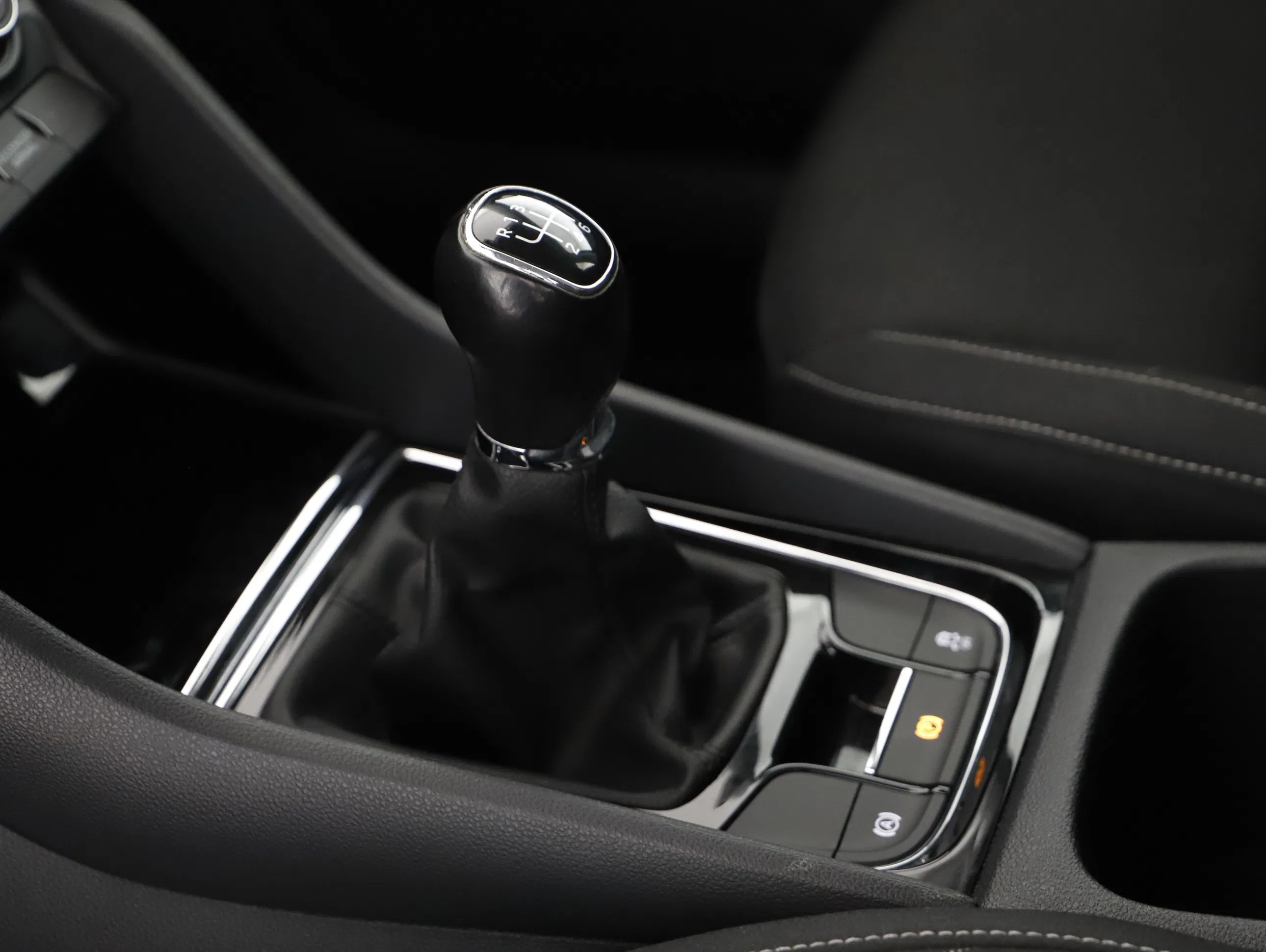 Skoda Karoq 2.0 TDI Ambition | Bild 5 von 22
