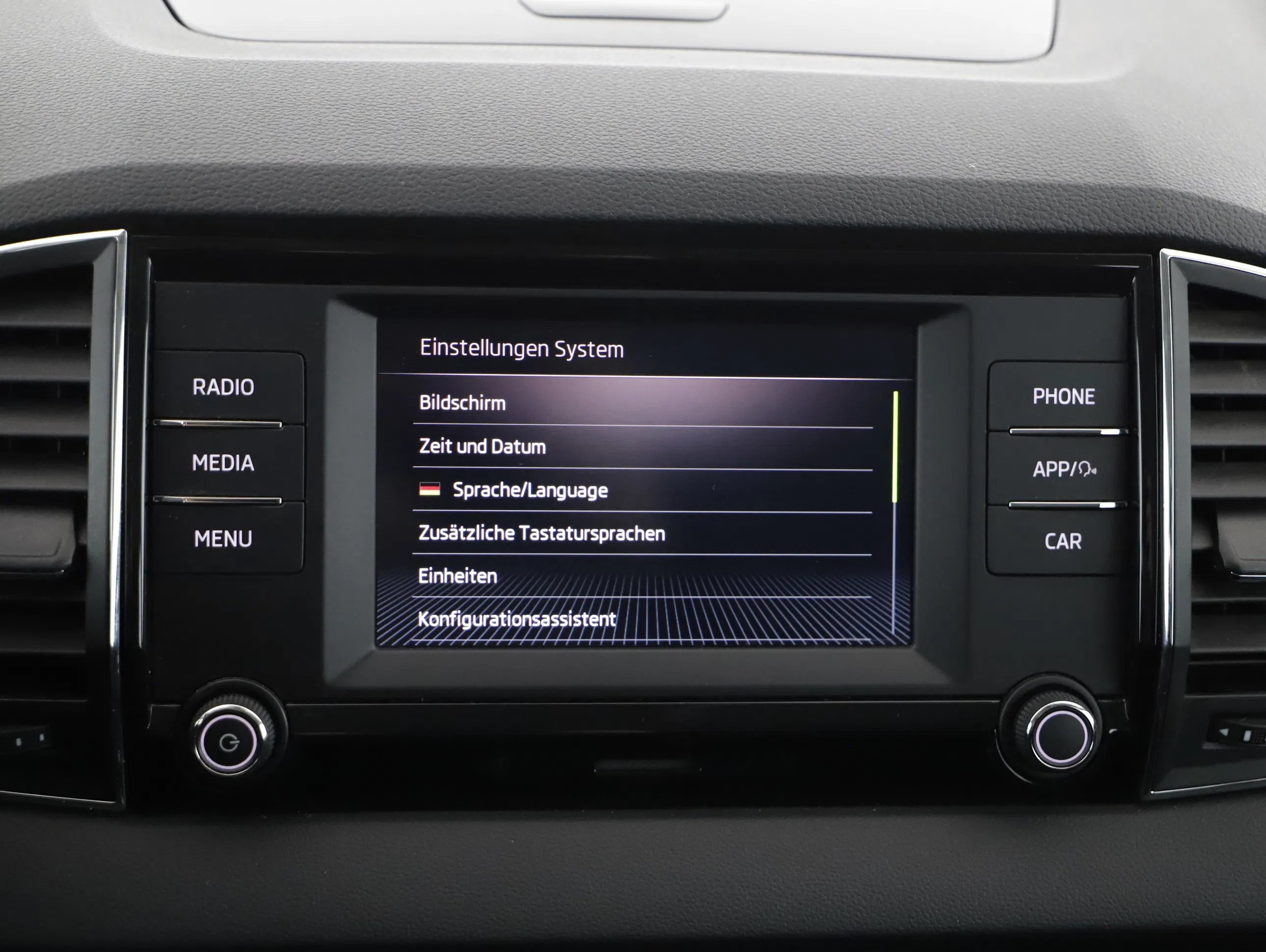 Skoda Karoq 2.0 TDI Ambition | Bild 8 von 22