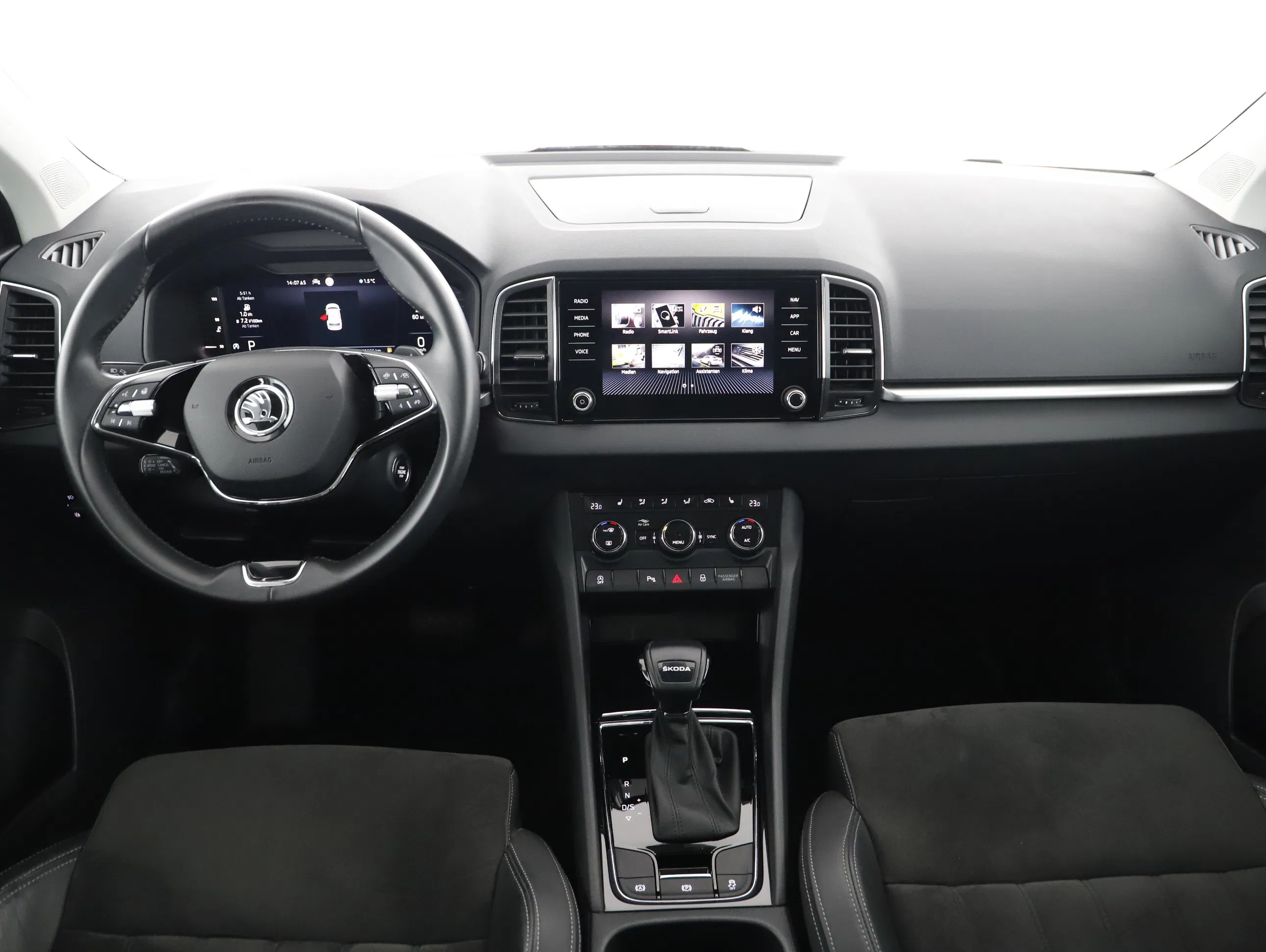 Skoda Karoq 2.0 TDI Ambition | Bild 26 von 28