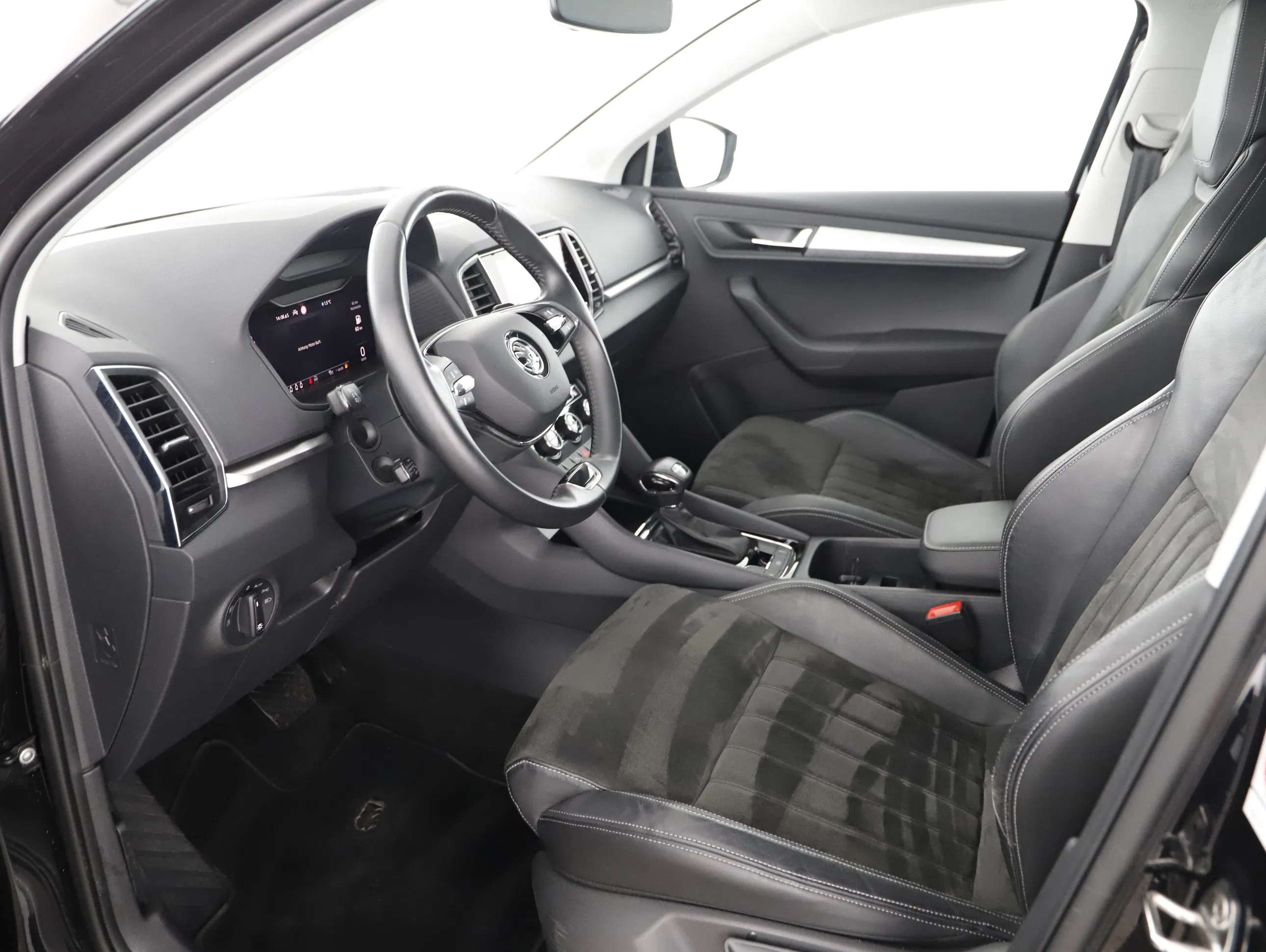 Skoda Karoq 2.0 TDI Ambition | Bild 13 von 28