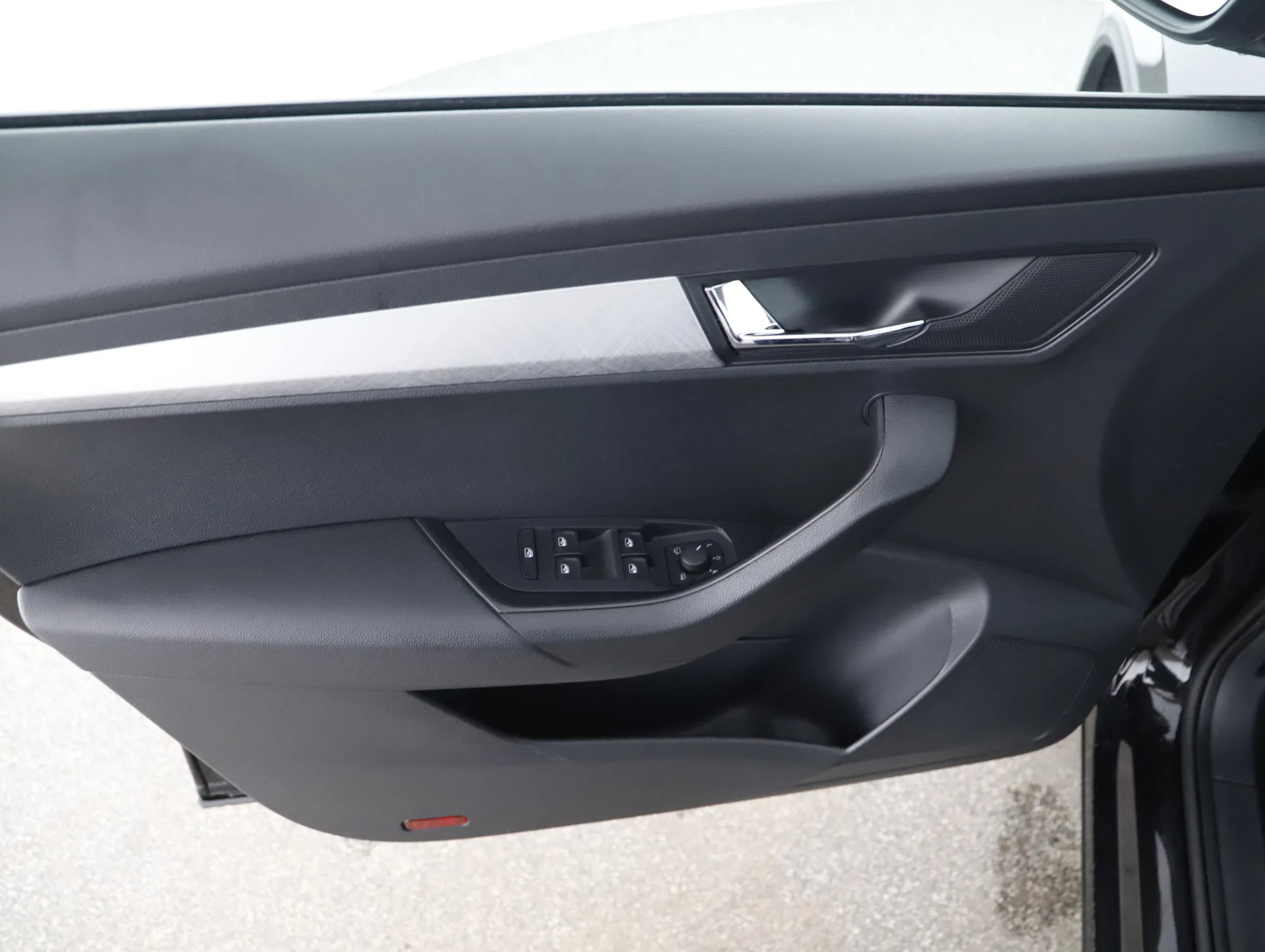 Skoda Karoq 2.0 TDI Ambition | Bild 16 von 28