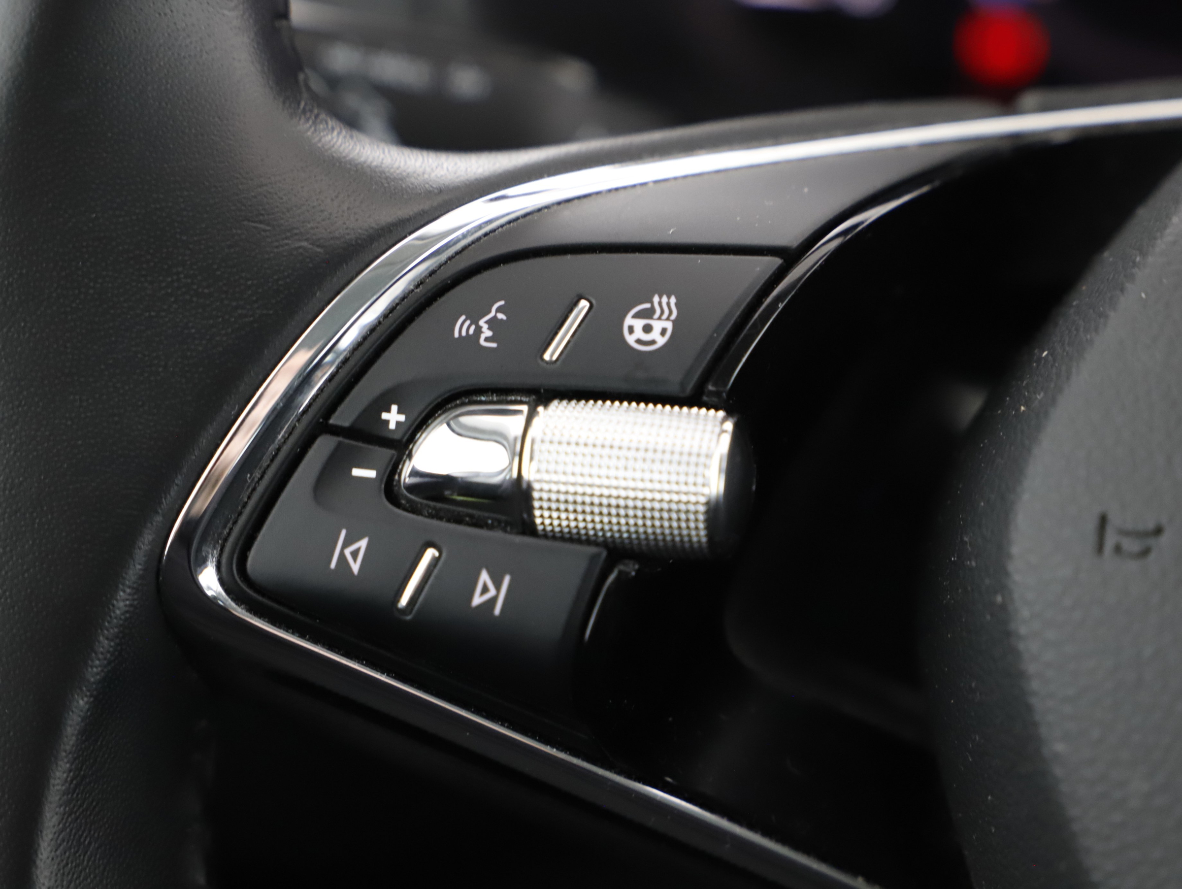 Skoda Karoq 2.0 TDI | Bild 9 von 21