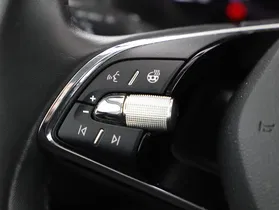 Skoda Karoq 2.0 TDI | Thumbnail 9 von 21