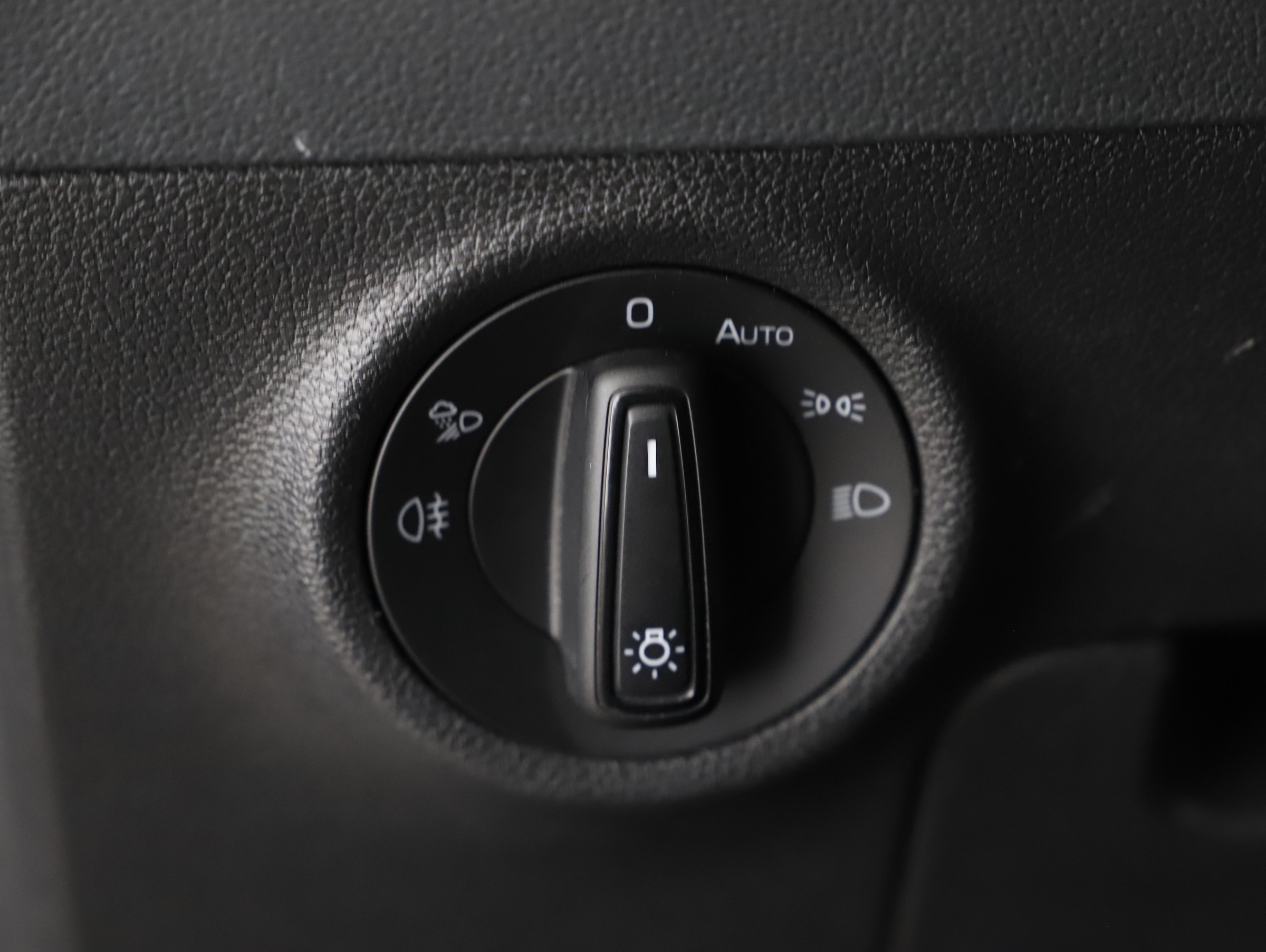 Skoda Karoq 2.0 TDI | Bild 6 von 21