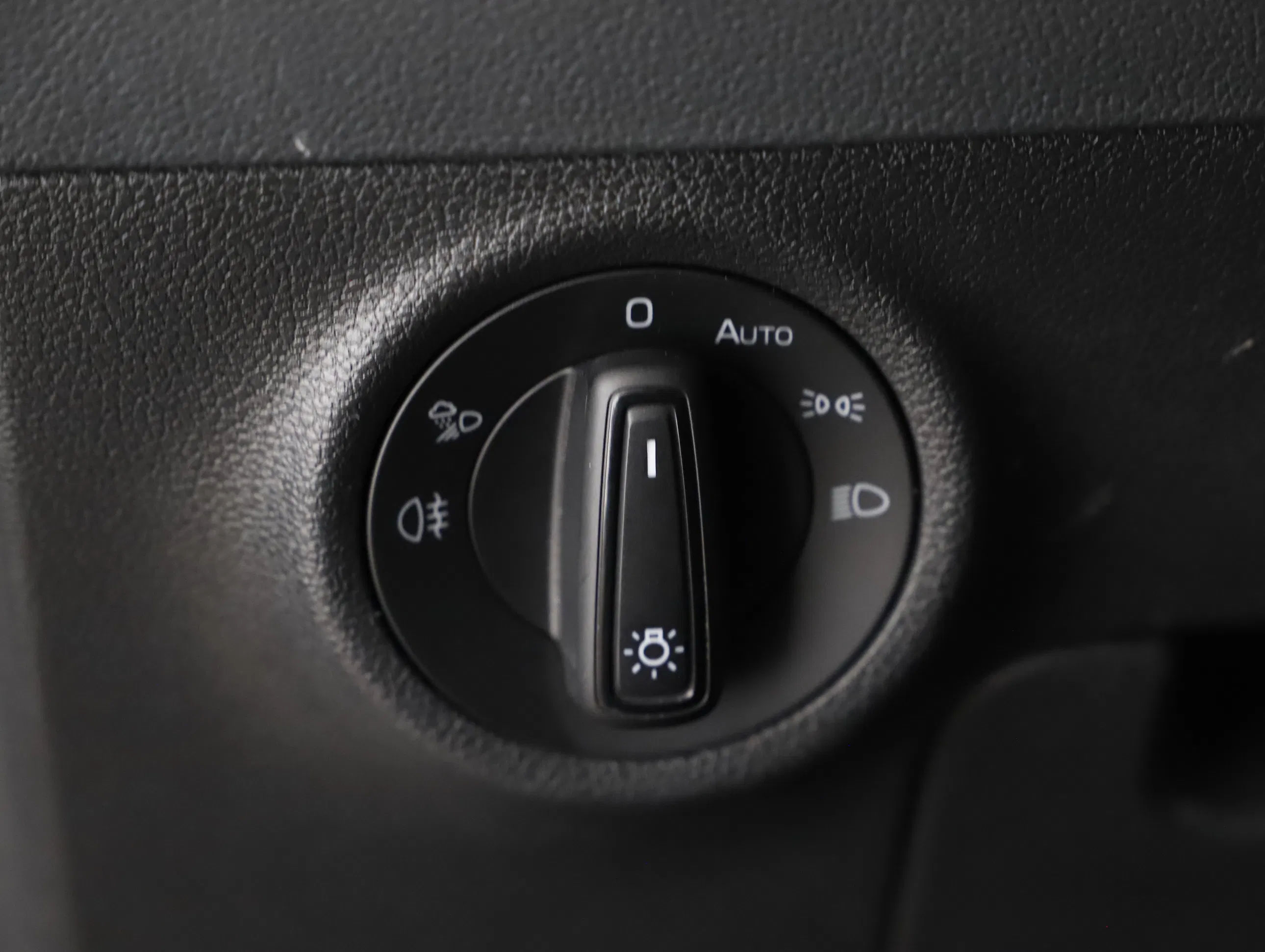 Skoda Karoq 2.0 TDI | Bild 6 von 21