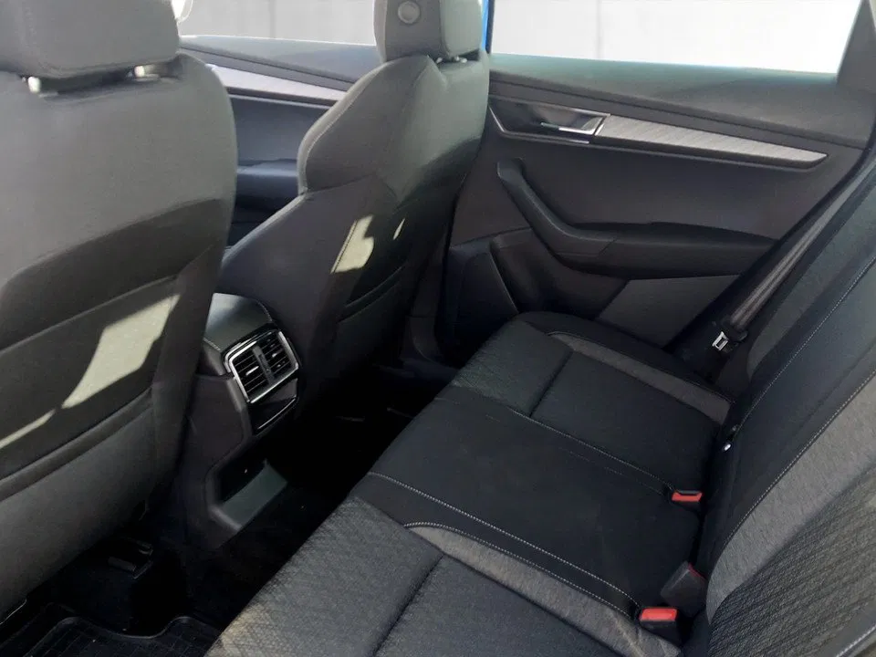 Skoda Karoq 2.0 TDI Style | Bild 14 von 15