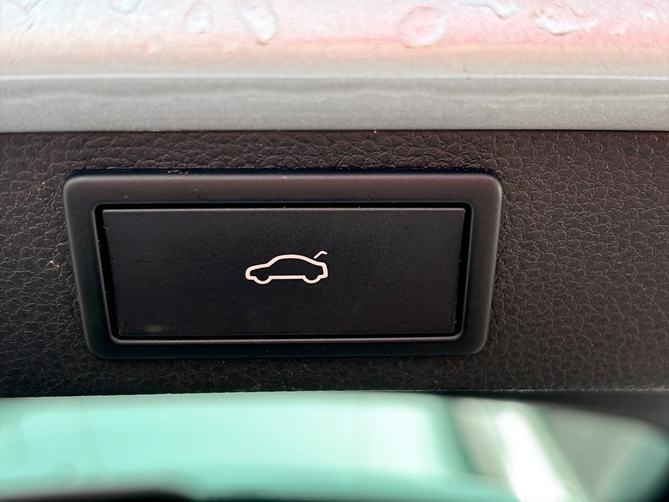 Skoda Karoq 2.0 TDI Amb. DSG | Thumbnail 15 von 16