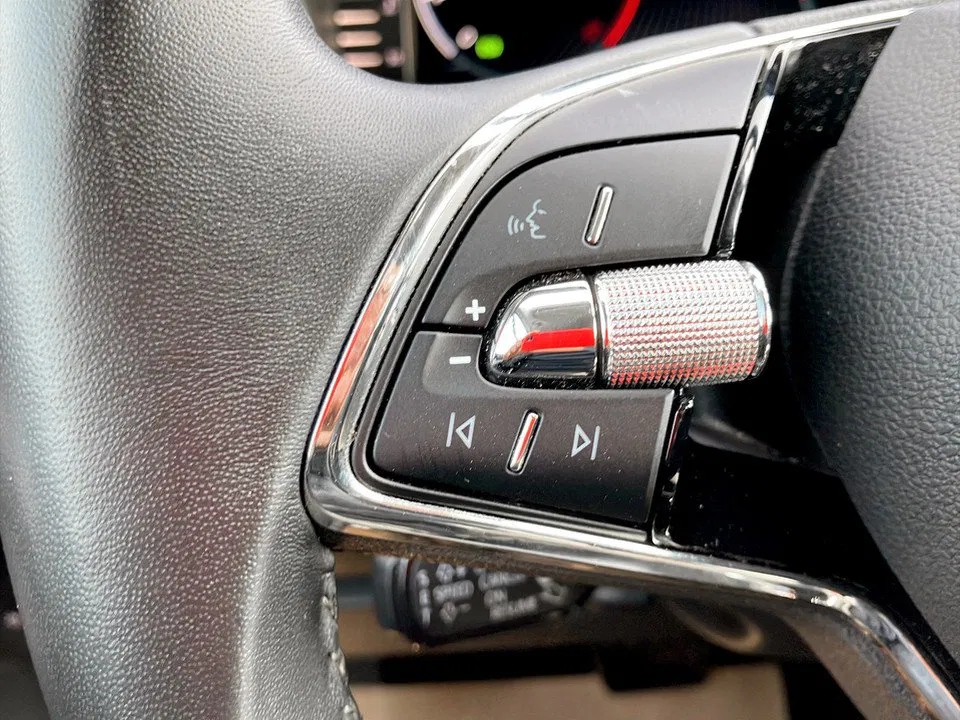 Skoda Karoq 2.0 TDI Amb. DSG | Bild 16 von 23