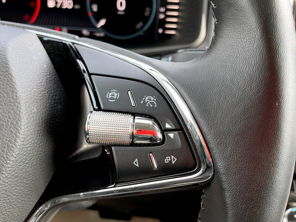 Skoda Karoq 2.0 TDI Amb. DSG | Bild 17 von 23