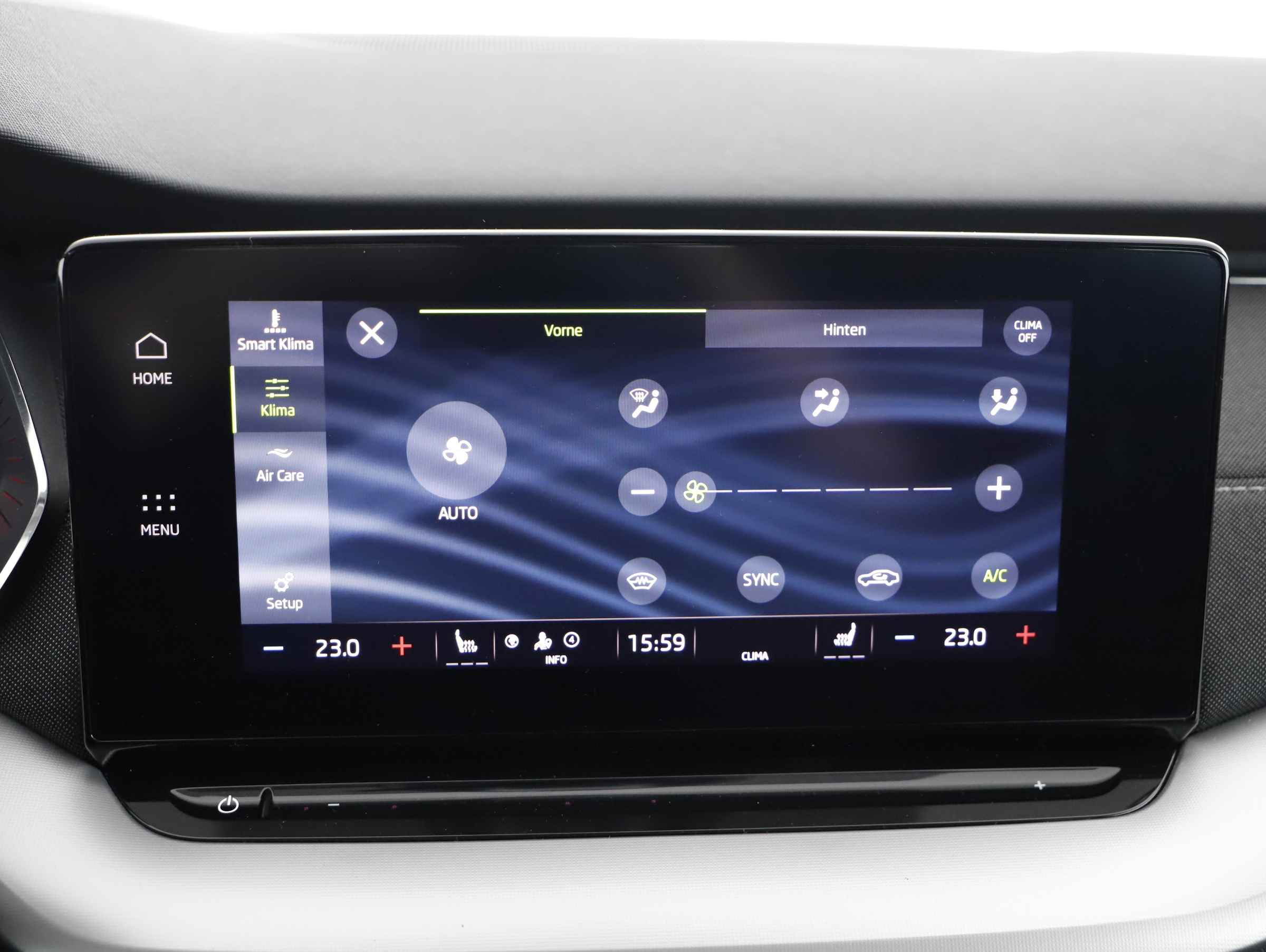 Skoda Octavia Combi 2.0 TDI Style DSG | Bild 10 von 22