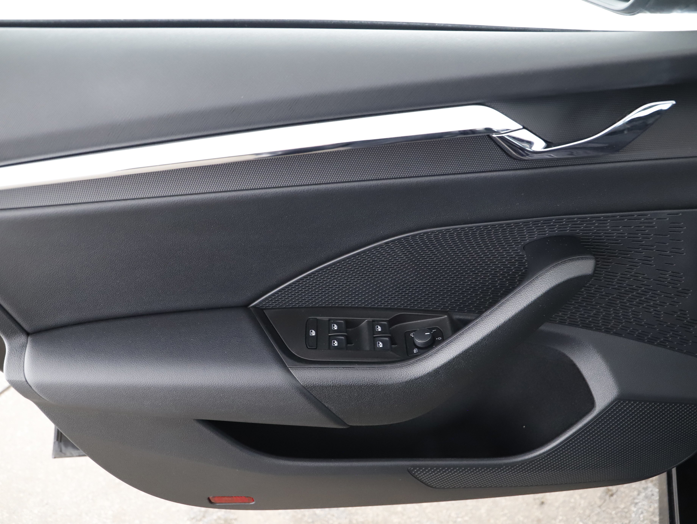 Skoda Octavia Combi 2.0 TDI Style DSG | Bild 15 von 22