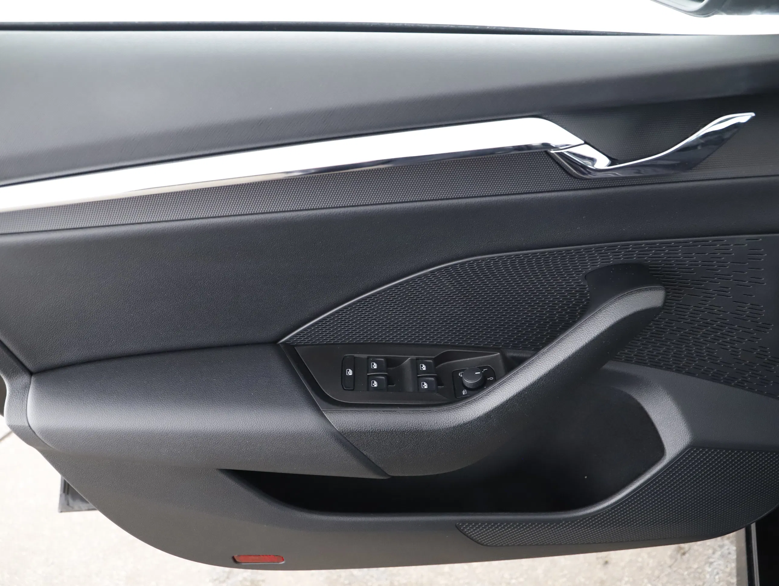 Skoda Octavia Combi 2.0 TDI Style DSG | Bild 15 von 22