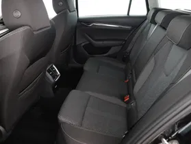 Skoda Octavia Combi 2.0 TDI Style DSG | Thumbnail 2 von 22