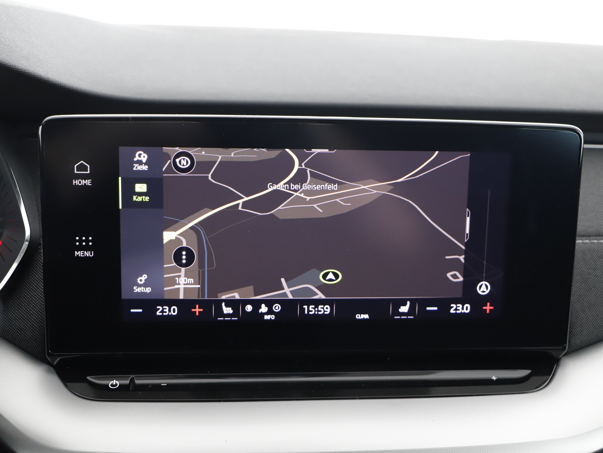 Skoda Octavia Combi 2.0 TDI Style DSG | Bild 8 von 22